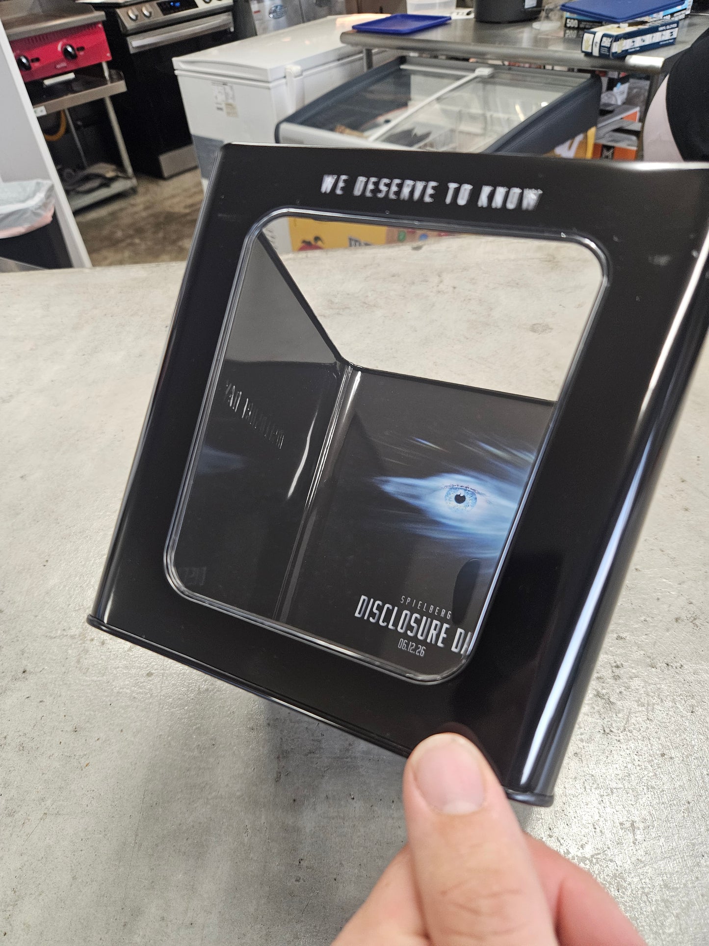 NEW! Disclosure Day Metal Popcorn Bucket Tin w/ Window -IN HAND 2026 - Spielberg