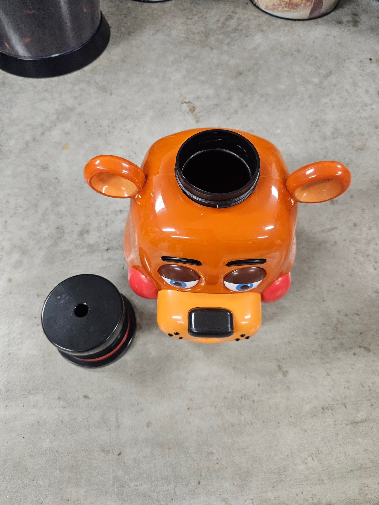 Fazbear Head - Five Nights at Freddy's 2 (2025) 32oz Bear Head Cup (bottle)