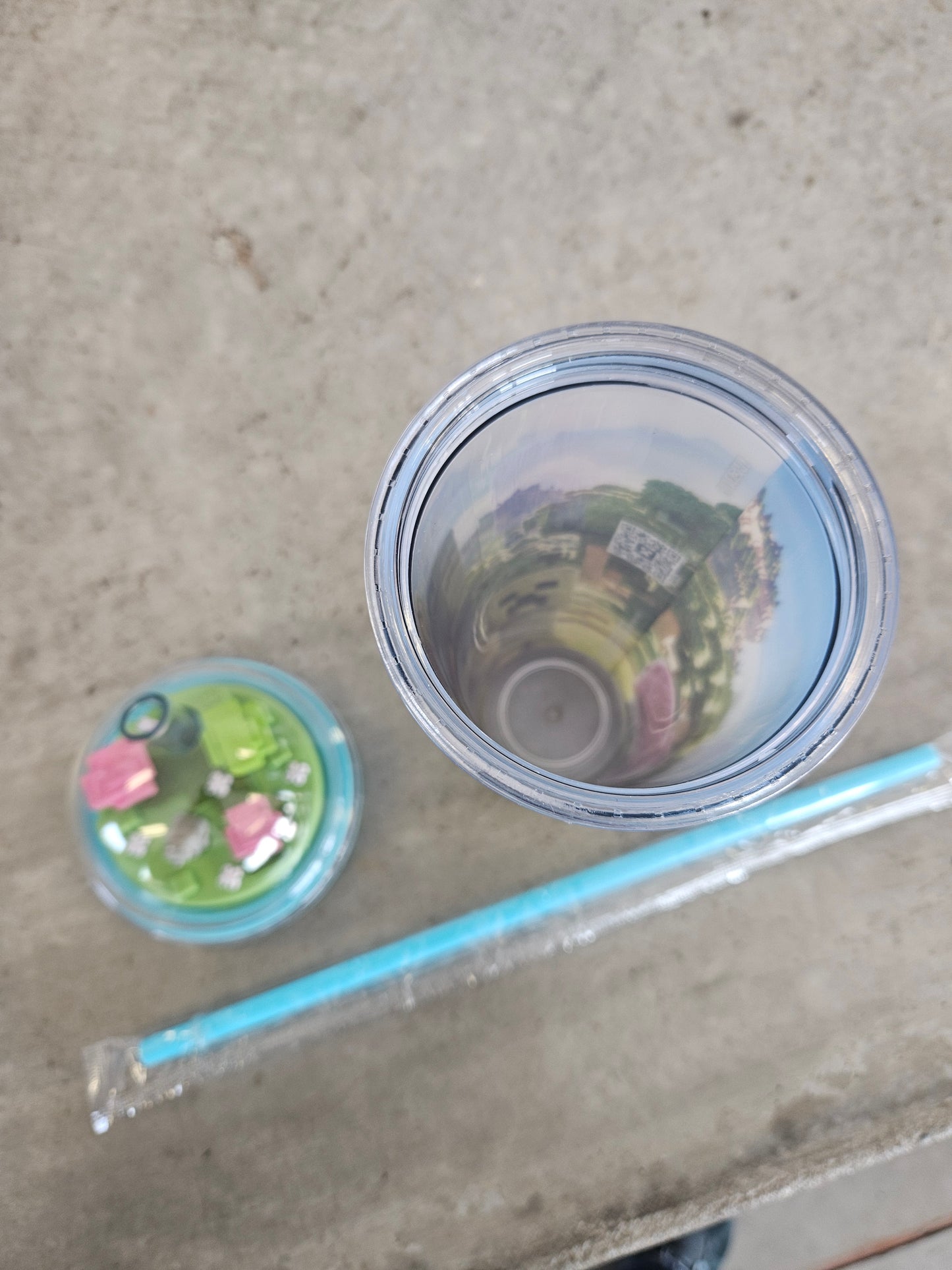 Minecraft Movie 20oz Cup with Dome Lid and Straw