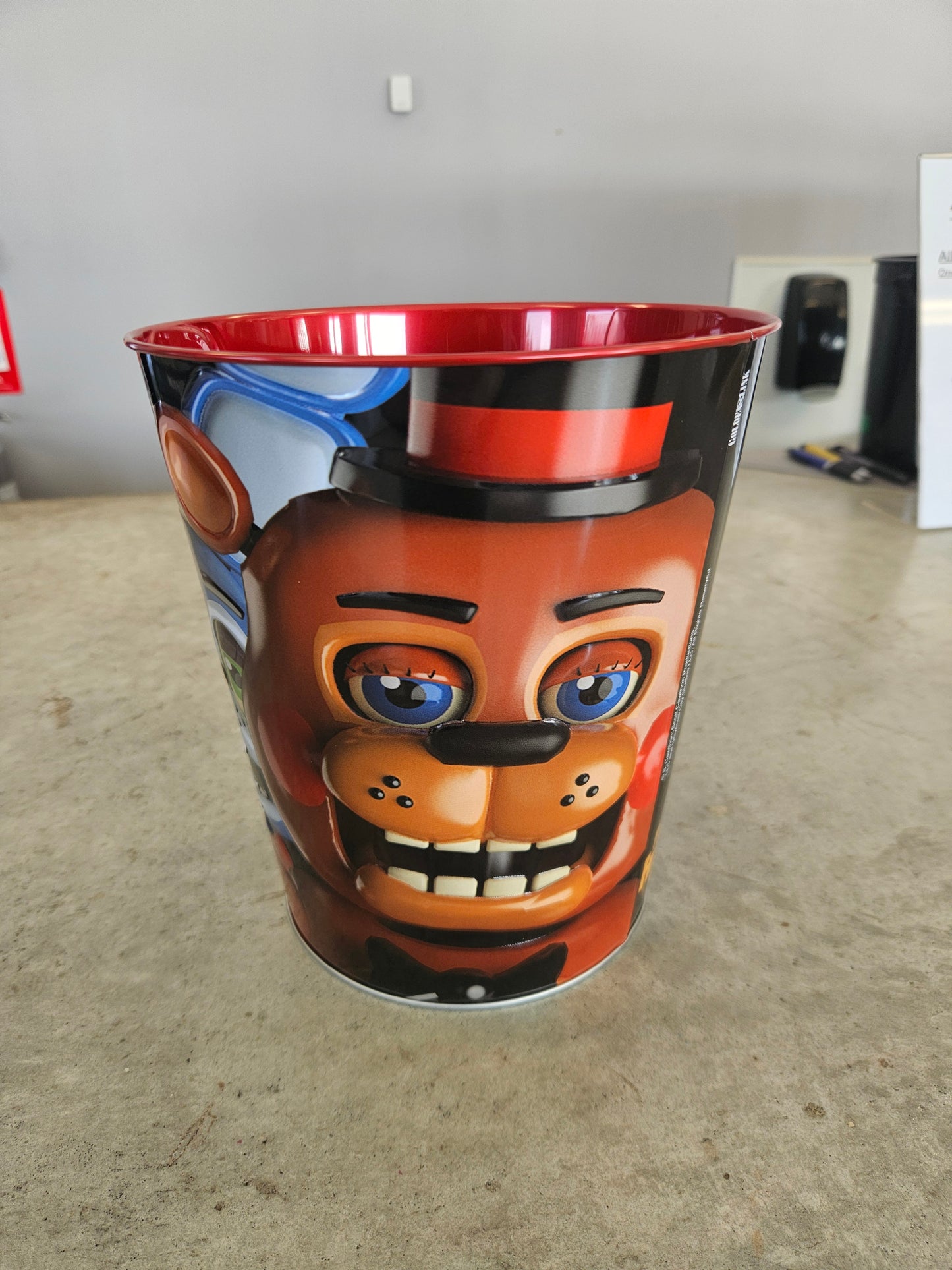 Five Nights at Freddy's 2 (2025) 130oz Metal Popcorn Tin (Bucket)