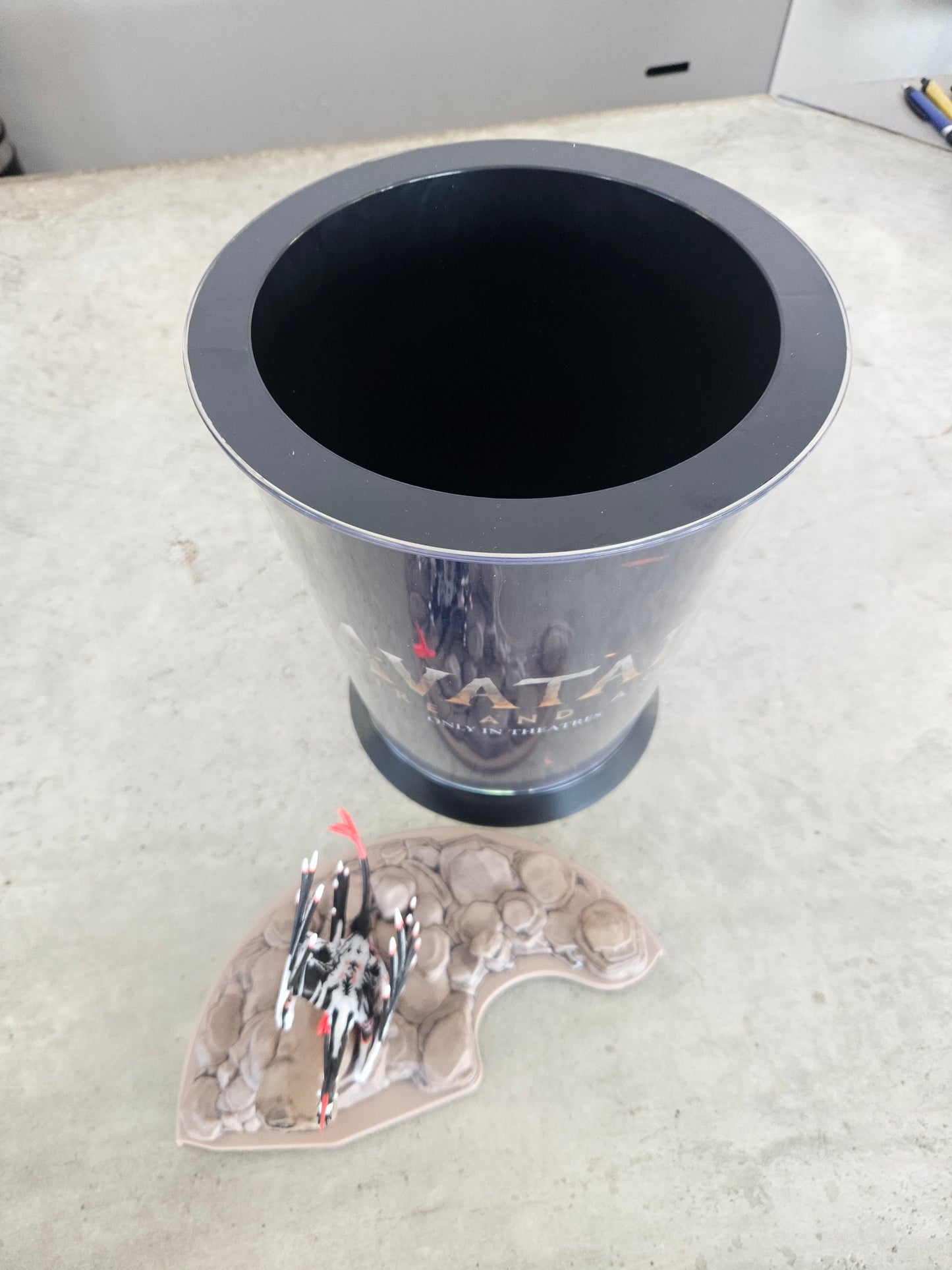 Avatar Fire and Ash 130oz Popcorn Bucket with Banshee Topper and LED Base
