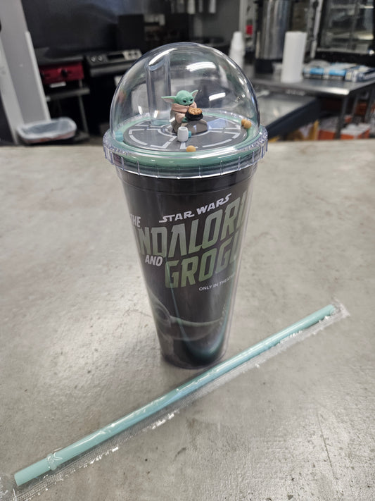 NEW - Star Wars Mandalorian Grogu (2026) 20oz Insulated Cup Straw - In Hand