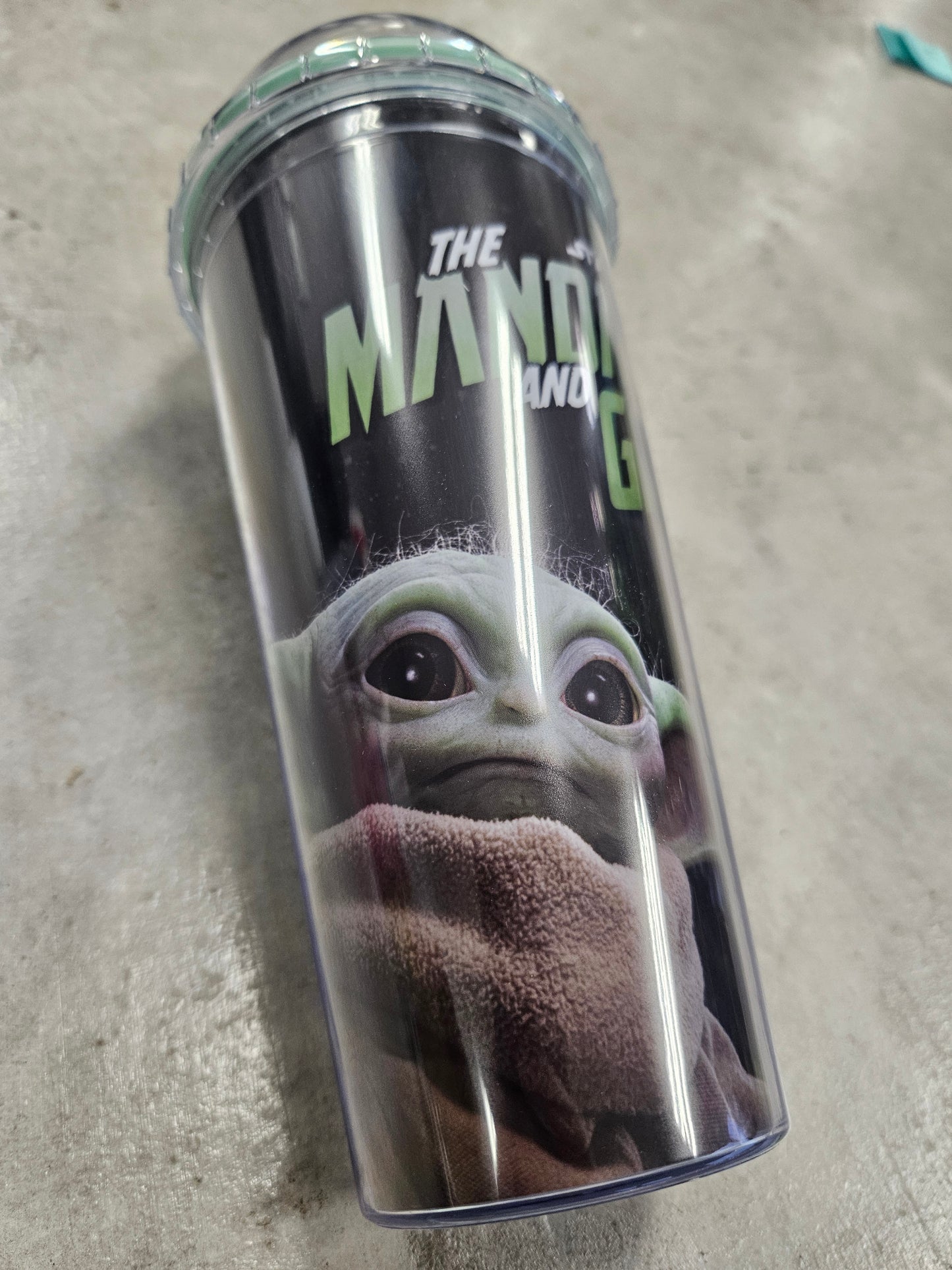 NEW - Star Wars Mandalorian Grogu (2026) 20oz Insulated Cup Straw - In Hand