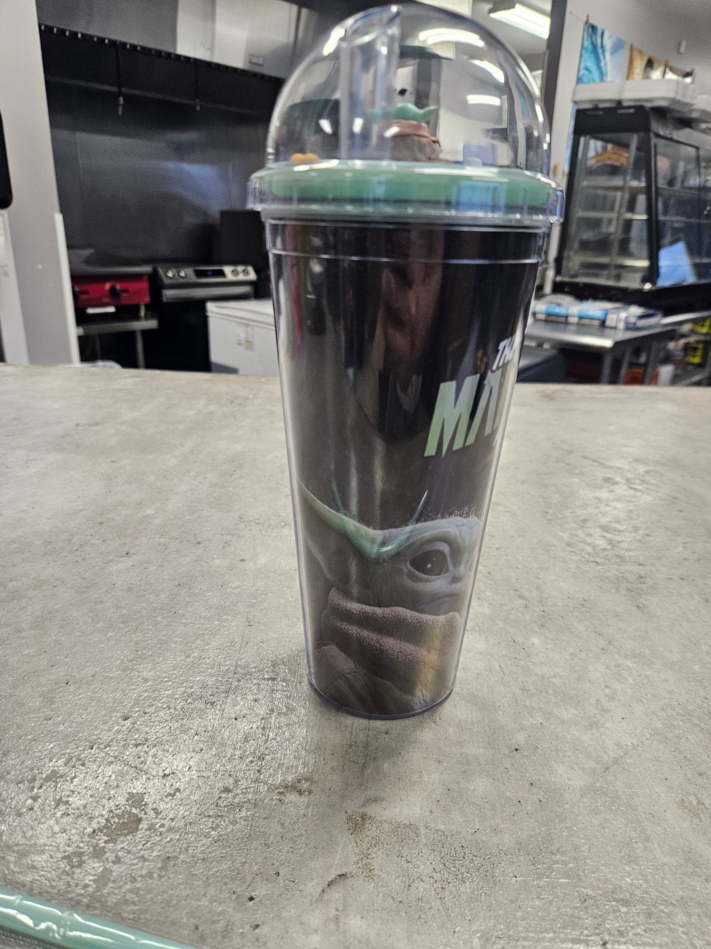 NEW - Star Wars Mandalorian Grogu (2026) 20oz Insulated Cup Straw - In Hand