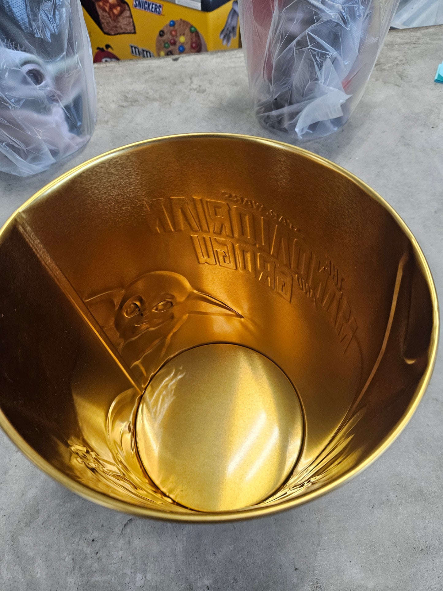 Star Wars Mandalorian and Grogu 2026 Metal Popcorn Bucket Tin - MANDALORIAN