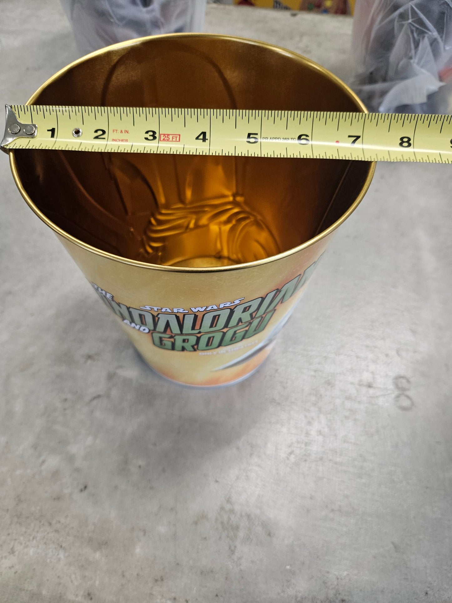 Star Wars Mandalorian and Grogu 2026 Metal Popcorn Bucket Tin - MANDALORIAN
