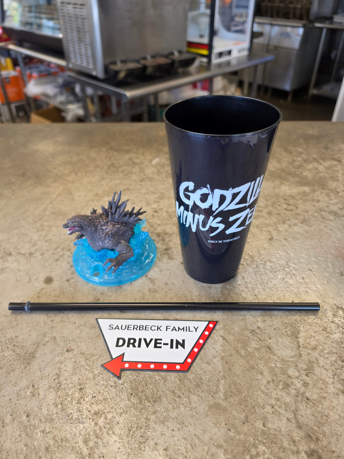 Godzilla Minus Zero - Set of 2 - Metal Popcorn Bucket and Plastic Cup with Lids