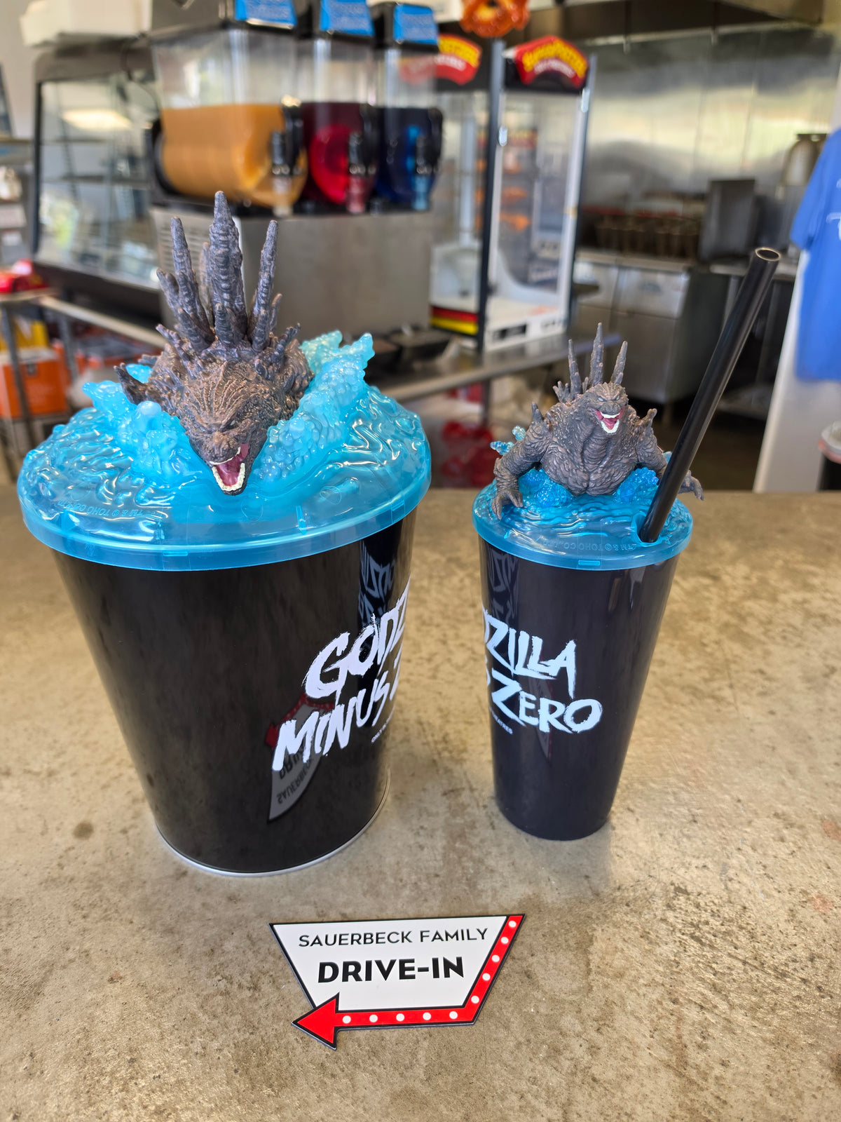 Godzilla Minus Zero - Set of 2 - Metal Popcorn Bucket and Plastic Cup with Lids