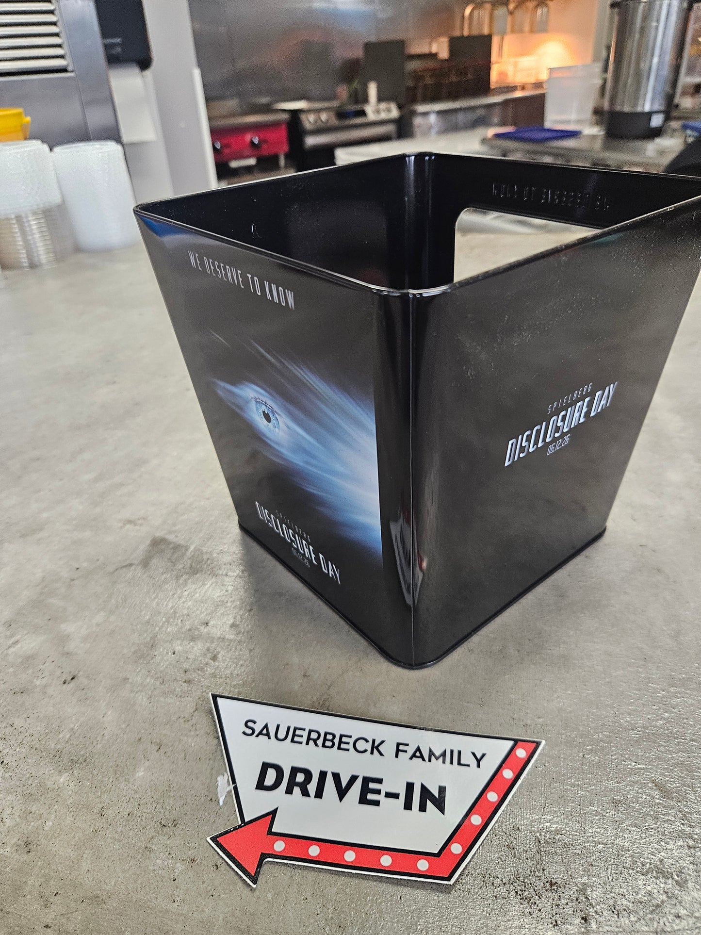 NEW! Disclosure Day Metal Popcorn Bucket Tin w/ Window -IN HAND 2026 - Spielberg