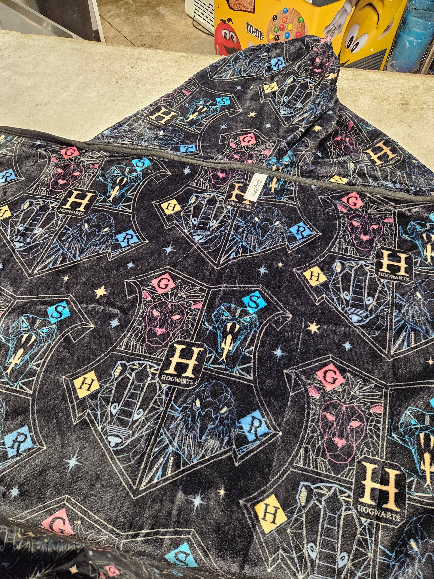 Harry Potter 25th Anniversary Wearable Blanket