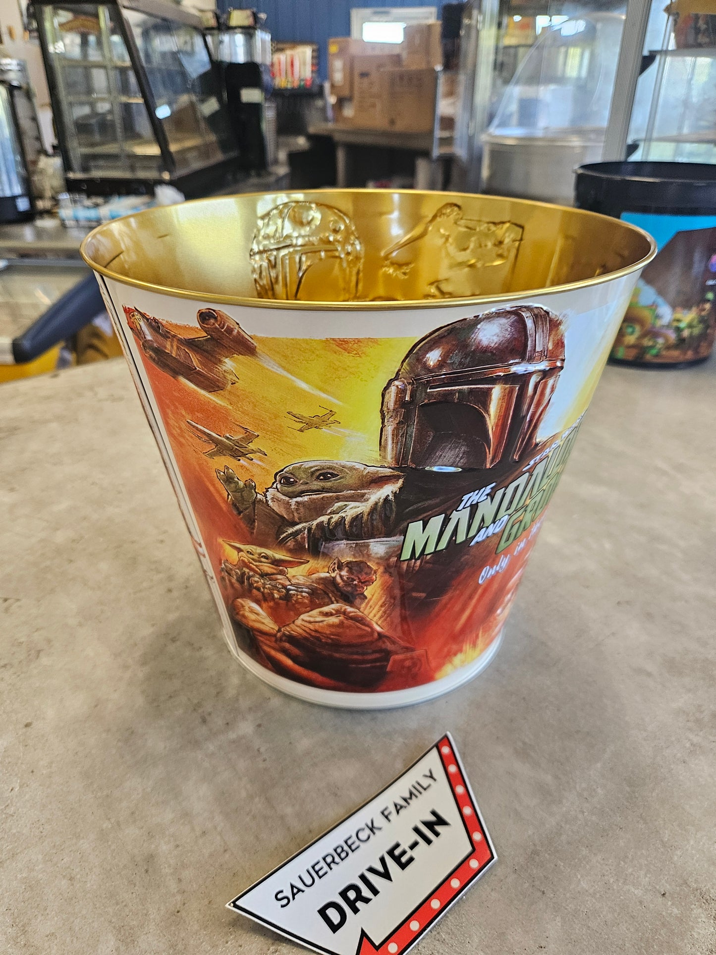 Star Wars Mandalorian and Grogu 2026 Metal Popcorn Bucket Tin - LARGE 230oz!