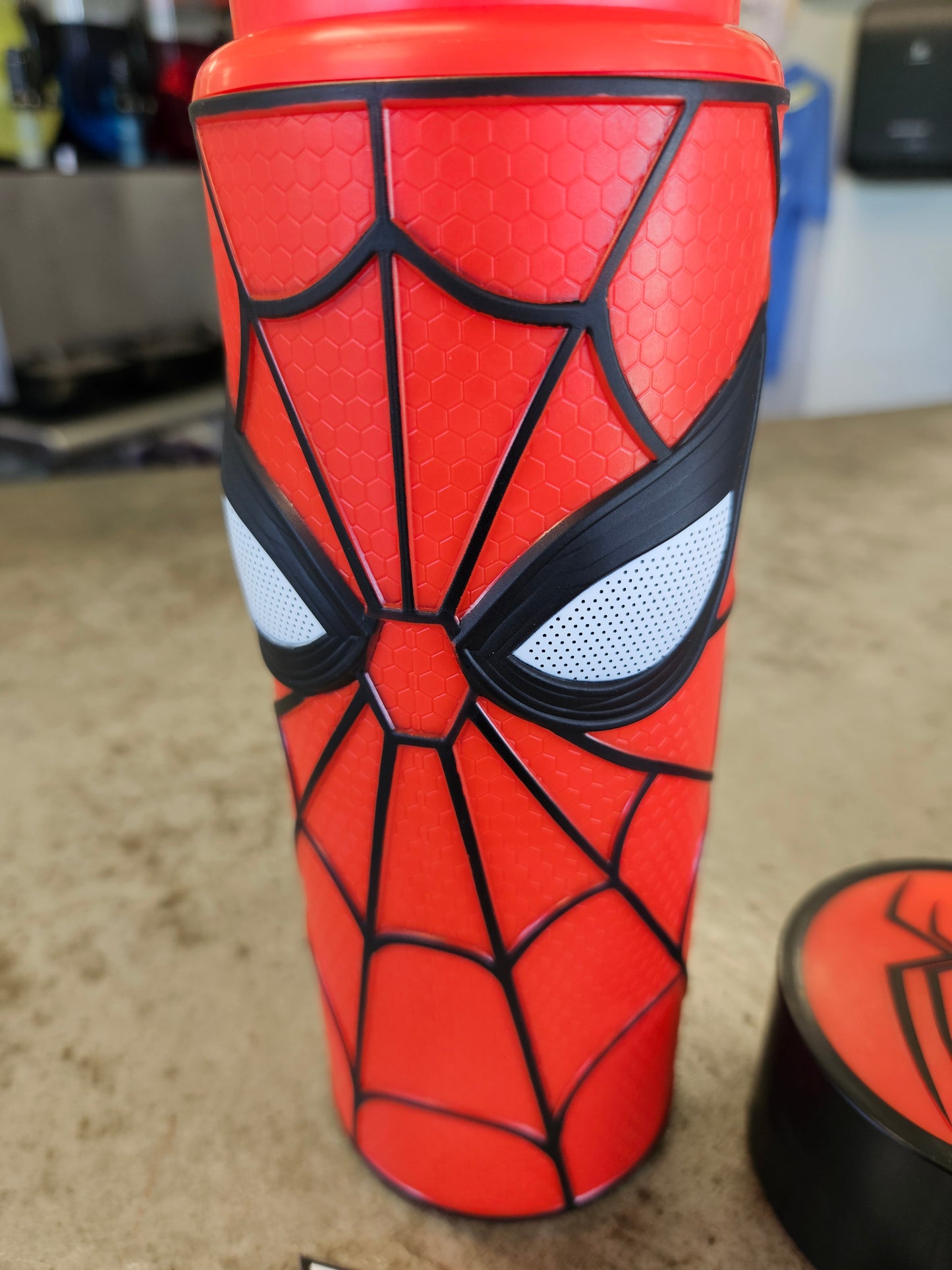 Spider-Man Brand New Day(2026) - 32oz Textured Drink Bottle
