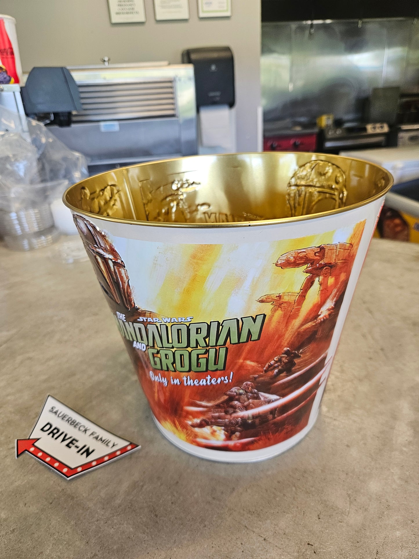Star Wars Mandalorian and Grogu 2026 Metal Popcorn Bucket Tin - LARGE 230oz!