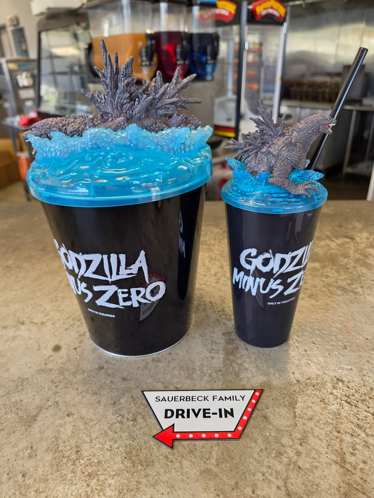 Godzilla Minus Zero - Set of 2 - Metal Popcorn Bucket and Plastic Cup with Lids