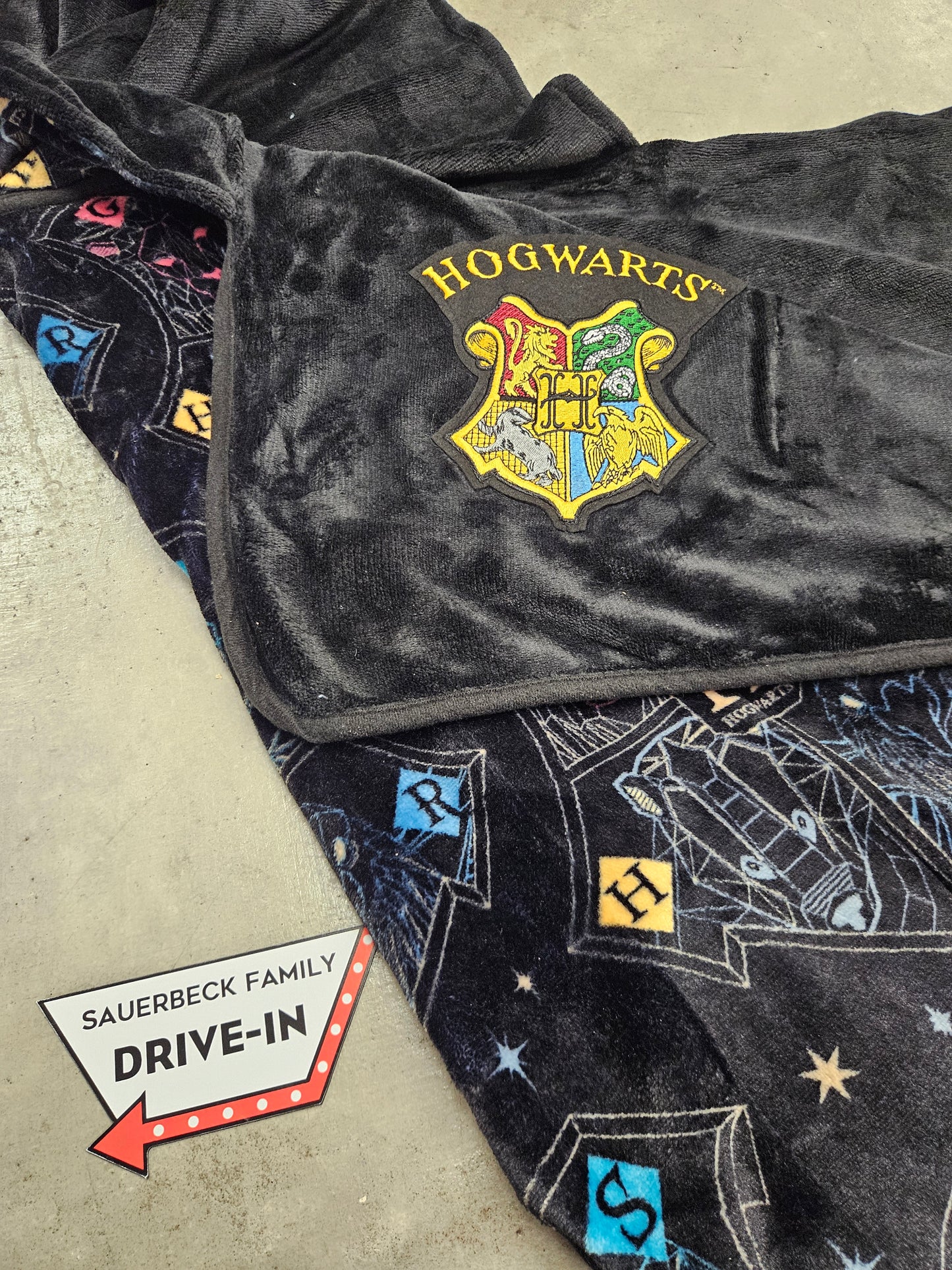 Harry Potter 25th Anniversary Wearable Blanket