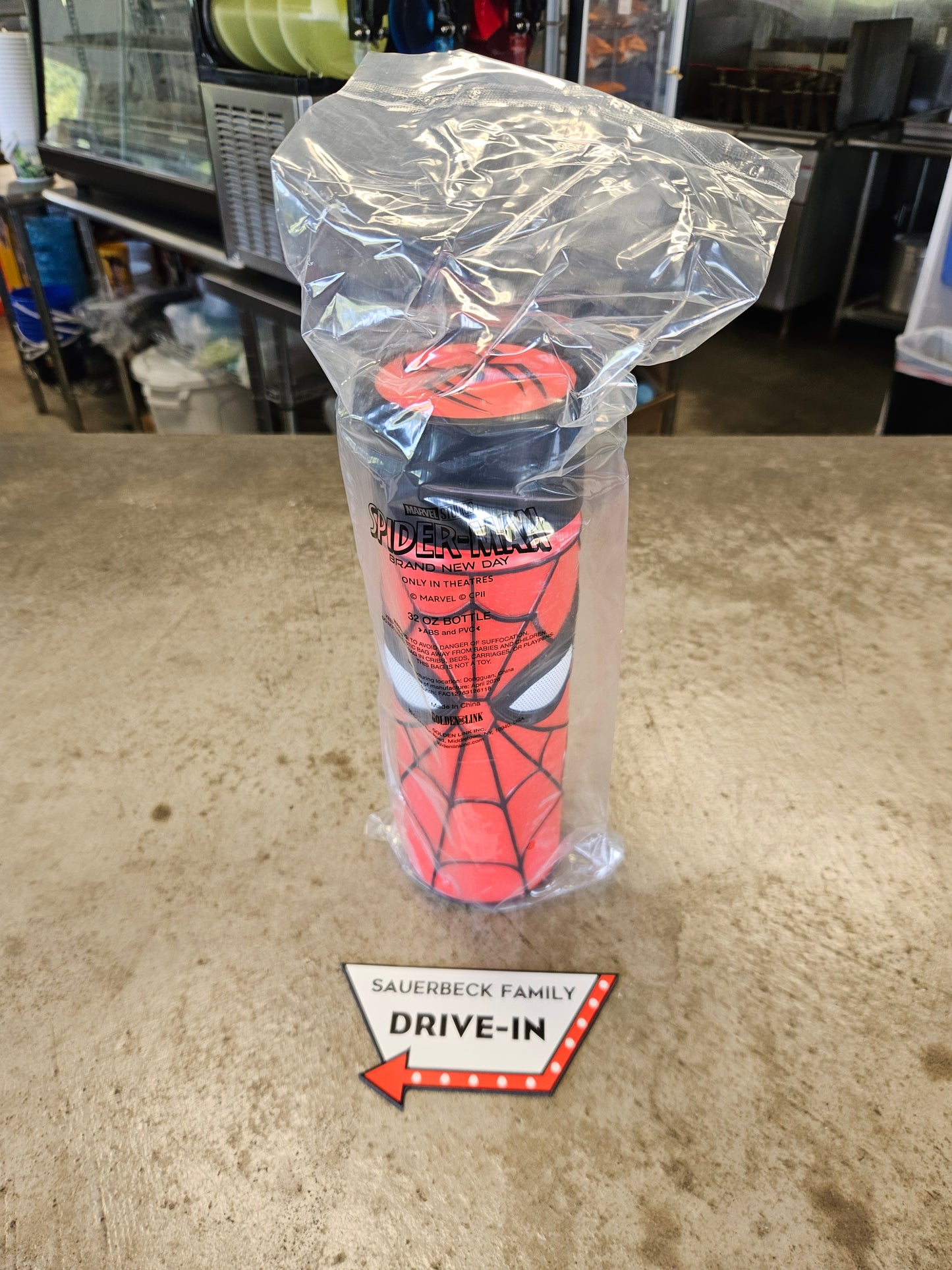 Spider-Man Brand New Day(2026) - 32oz Textured Drink Bottle