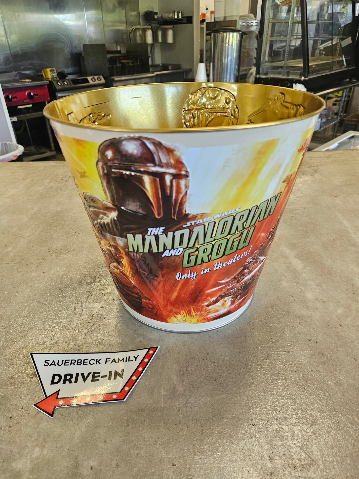 Star Wars Mandalorian and Grogu 2026 Metal Popcorn Bucket Tin - LARGE 230oz!